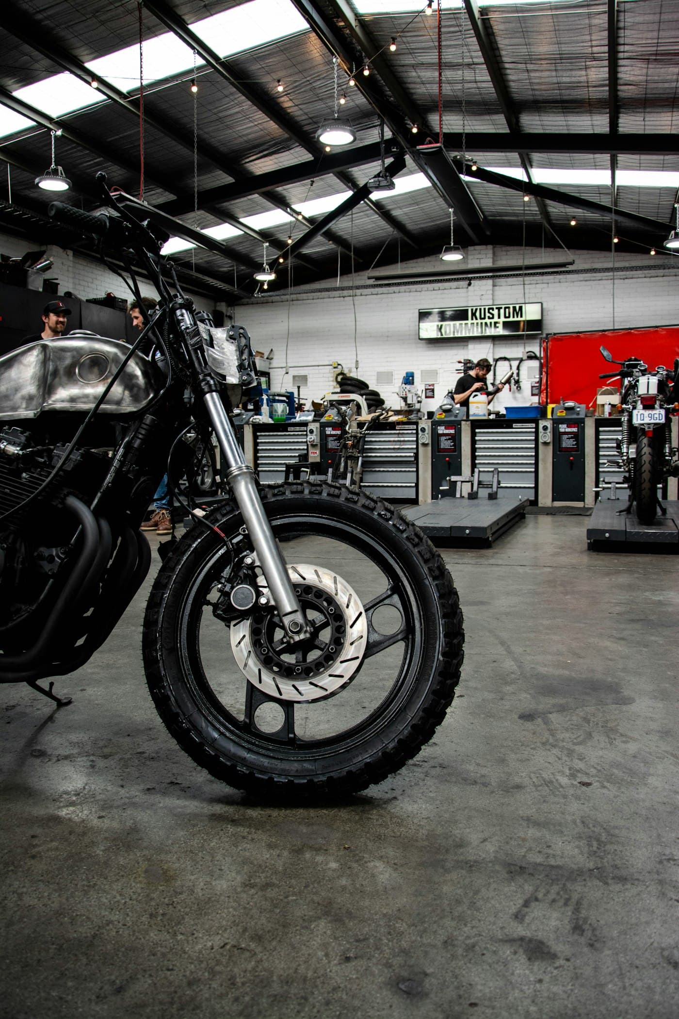 Naked motosiklet